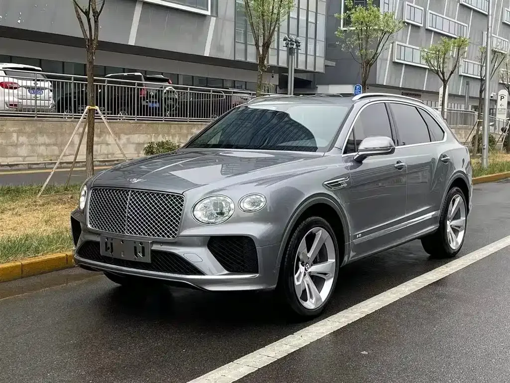 Bentley Bentayga 2021 из CN, фото 1