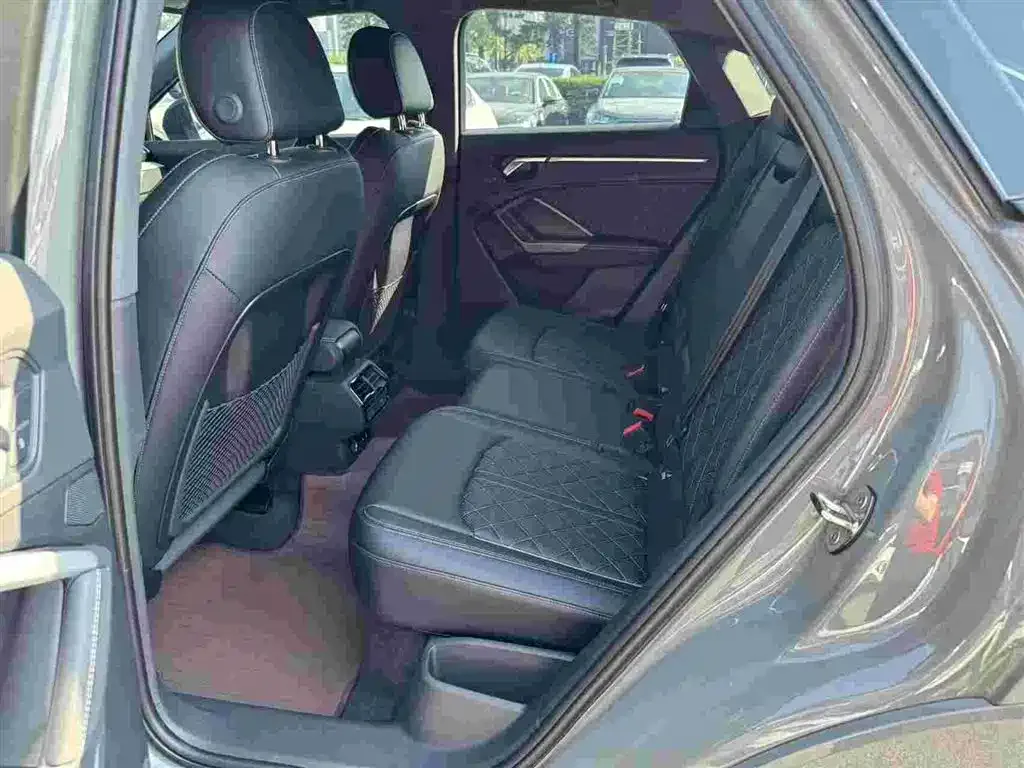 Audi Q3 Sportback 2025 из CN, фото 9