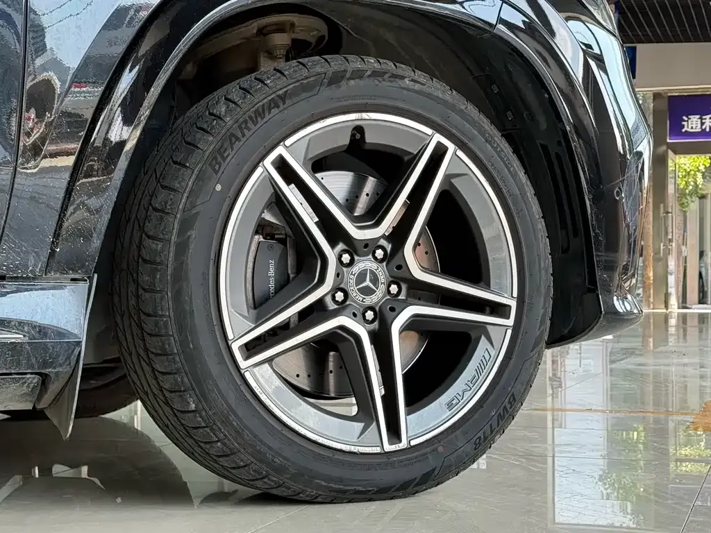 Mercedes-Benz GLS 2023 из CN, фото 4