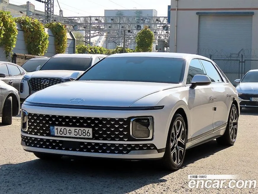 Hyundai Grandeur 2023 из KR, фото 2