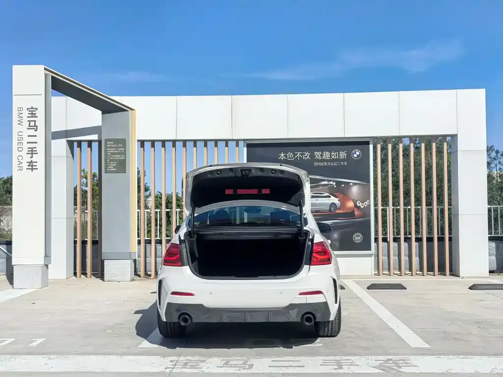 BMW 1 Series 2021 из CN, фото 6