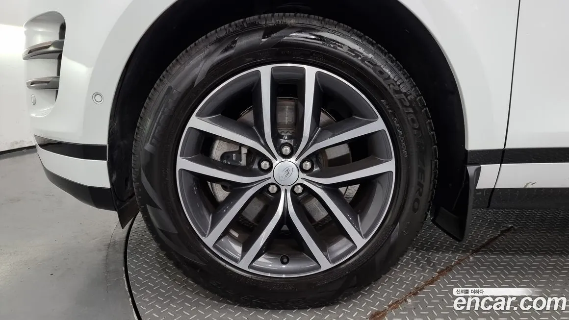Land Rover Range Rover Evoque 2025 из KR, фото 5