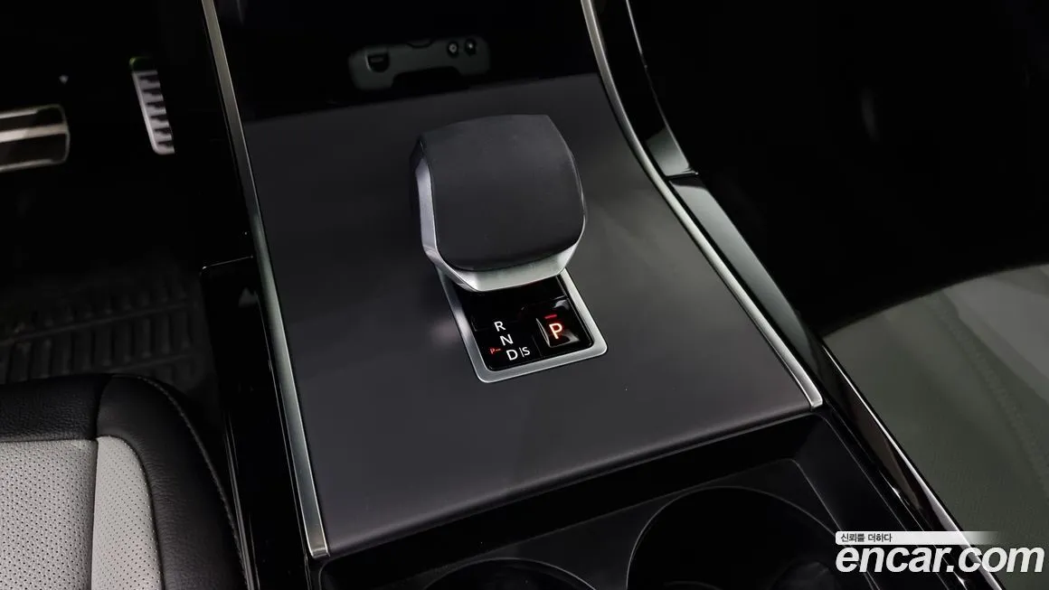 Land Rover Range Rover Evoque 2025 из KR, фото 9
