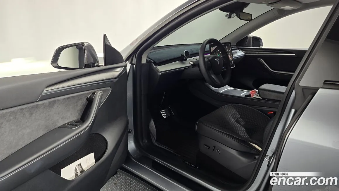 Tesla Model Y 2024 из KR, фото 10