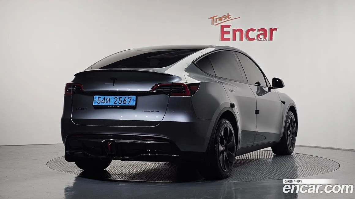 Tesla Model Y 2024 из KR, фото 2