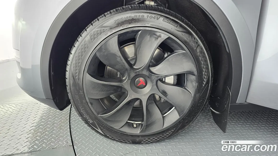 Tesla Model Y 2024 из KR, фото 5