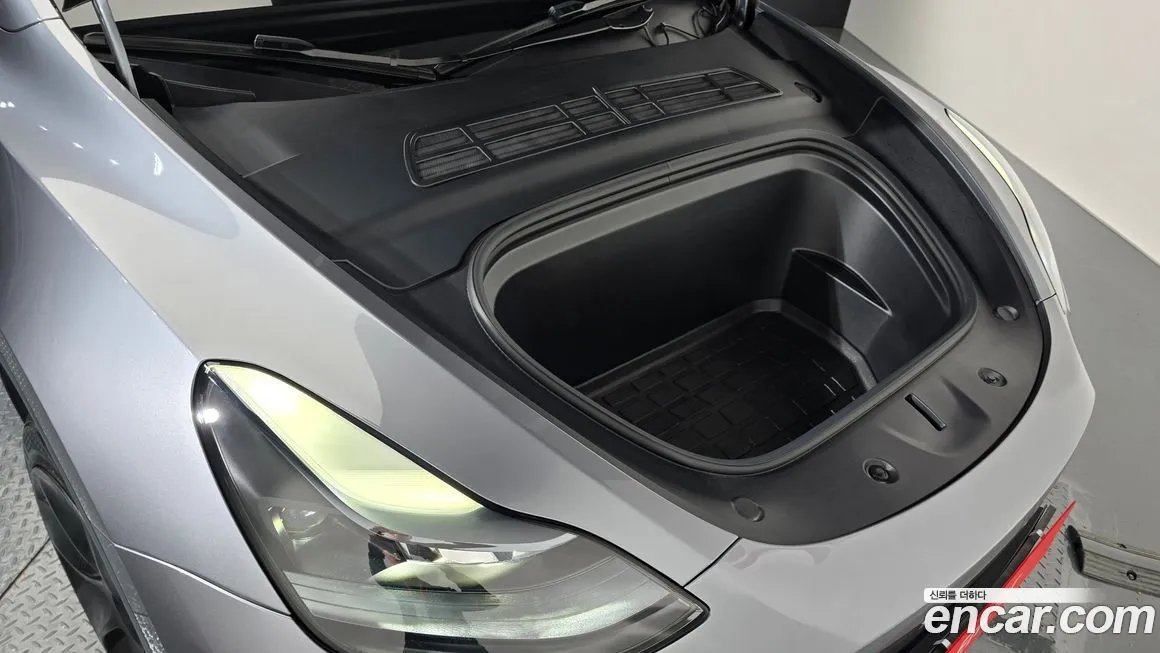 Tesla Model Y 2024 из KR, фото 6