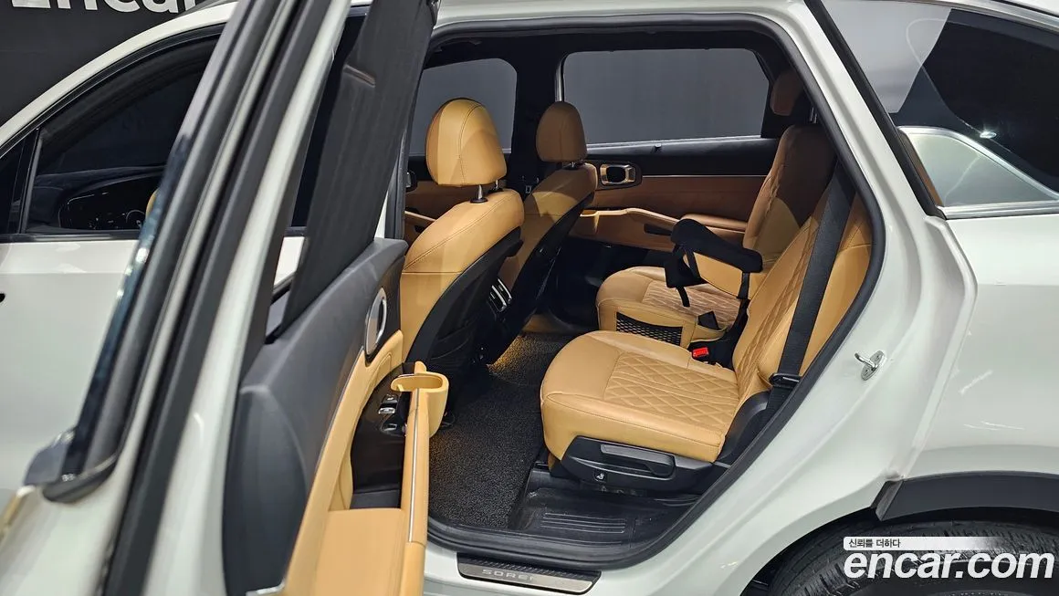 Kia Sorento — фото 10