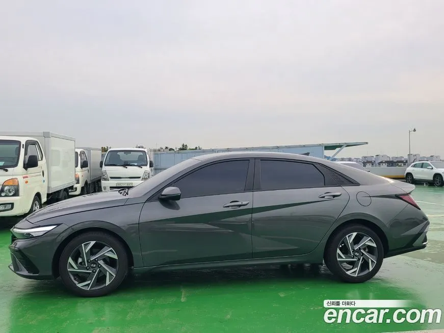 Hyundai AVANTE — фото 3