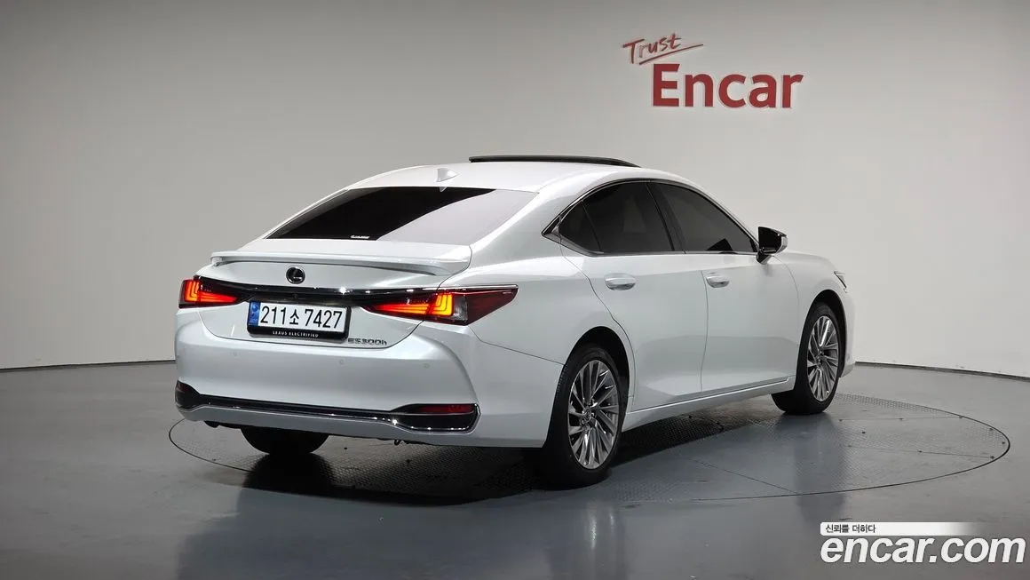 Lexus ES 2025 из KR, фото 2