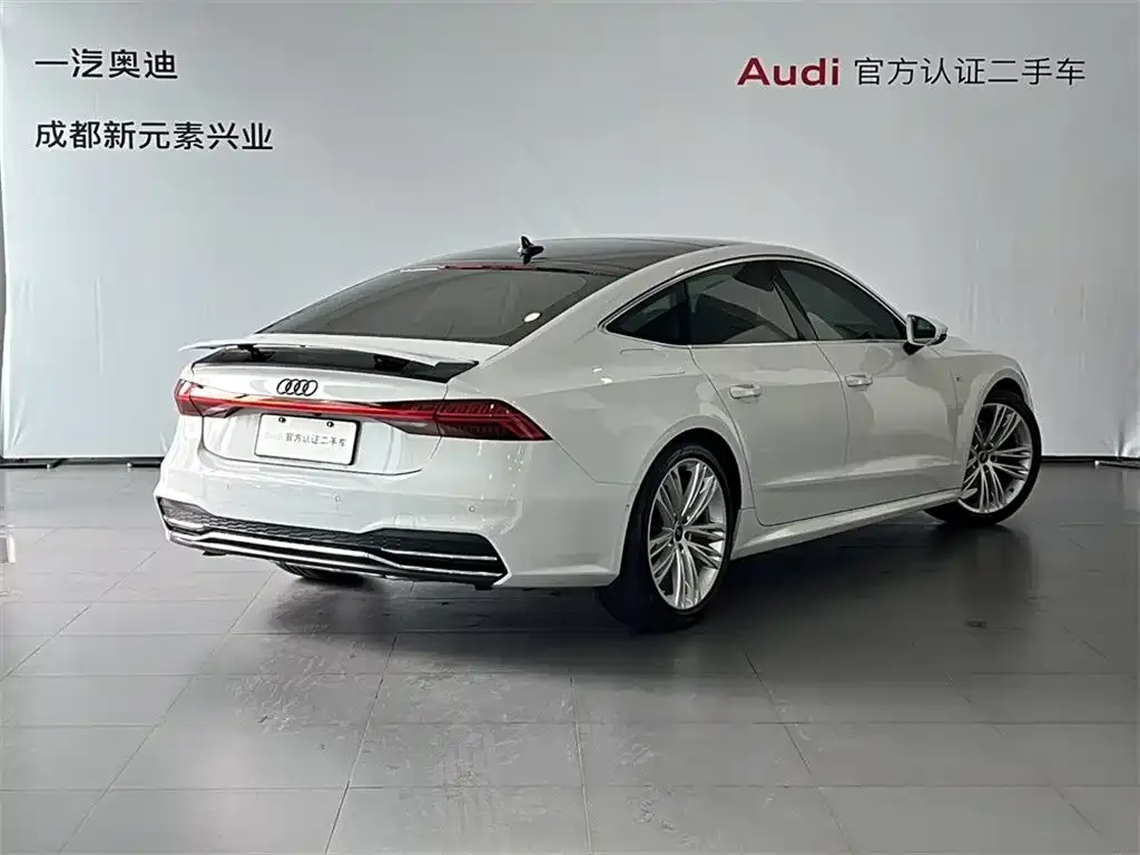 Audi A7 2022 из CN, фото 4