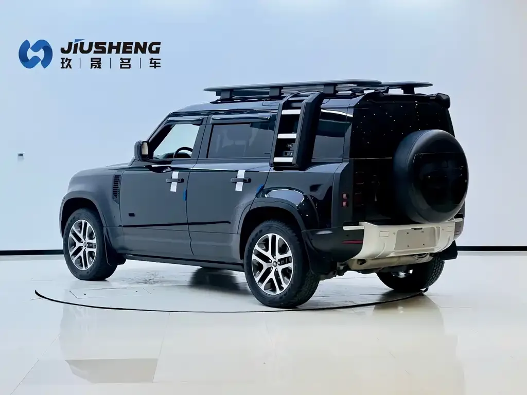 Land Rover Defender — фото 4