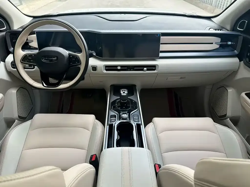 Geely Icon — фото 8