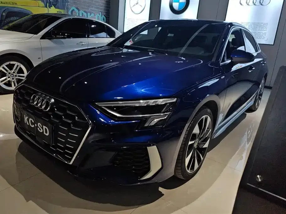 Audi A3 2022 из CN, фото 1