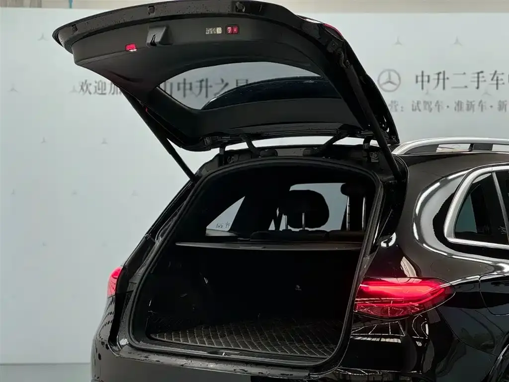 Mercedes-Benz GLC 2023 из CN, фото 3