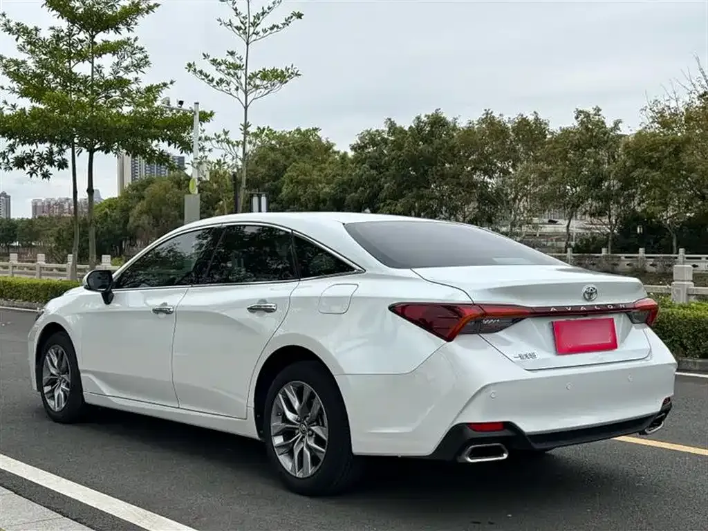 Toyota Avalon 2022 из CN, фото 6
