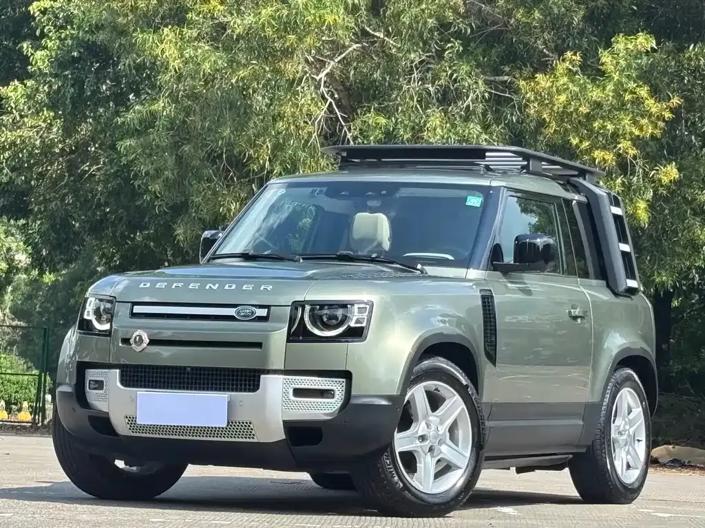 Land Rover Defender — фото 1