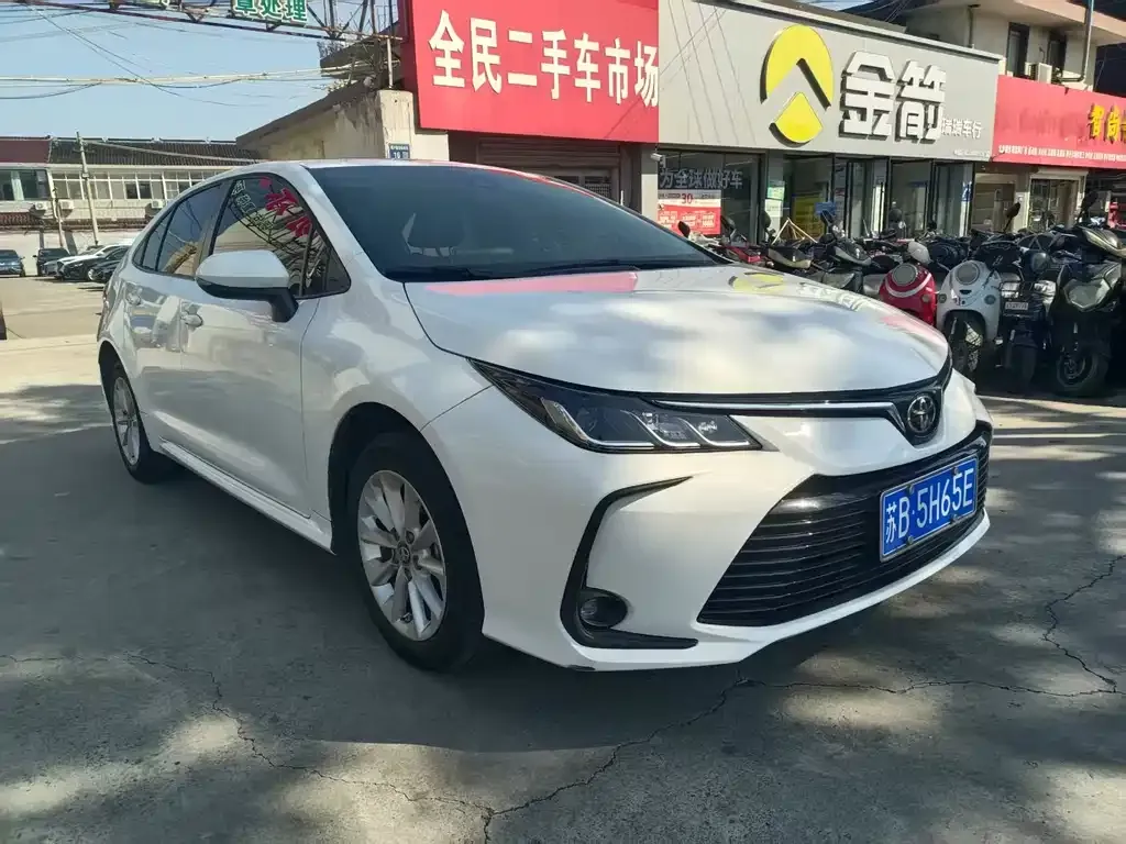 Toyota Corolla — фото 3