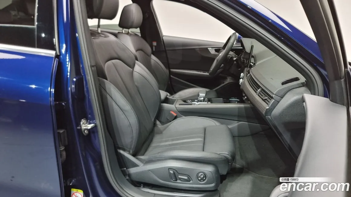 Audi A4 2023 из KR, фото 10