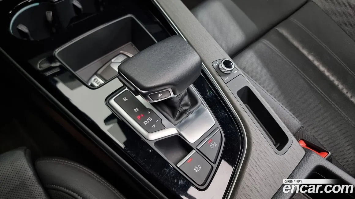 Audi A4 2023 из KR, фото 9