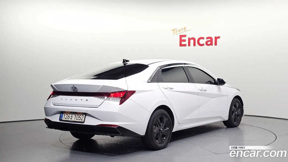 Hyundai AVANTE 2021 из KR, фото 2