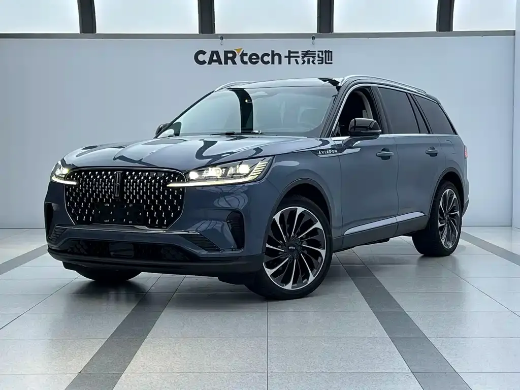 Lincoln Aviator 2024 из CN, фото 1