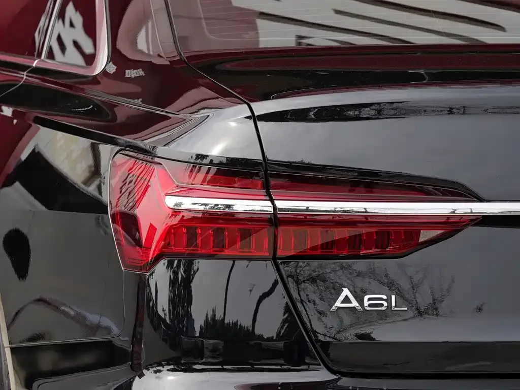 Audi A6L 2023 из CN, фото 4