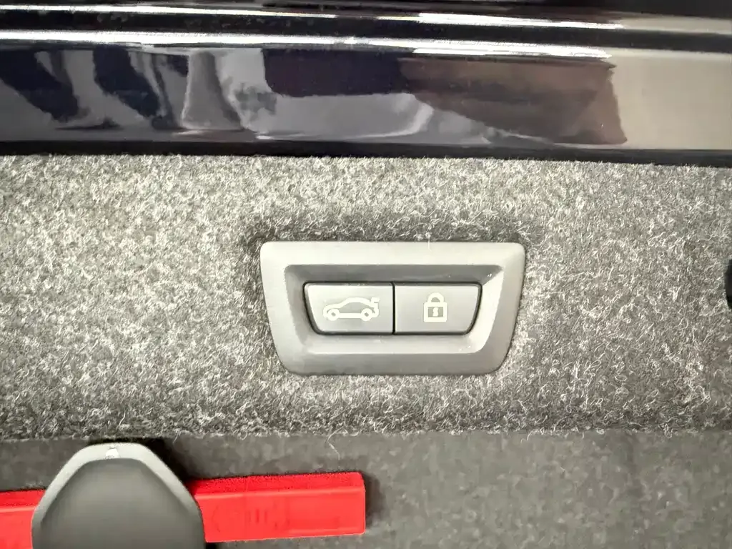 BMW 5 Series — фото 10
