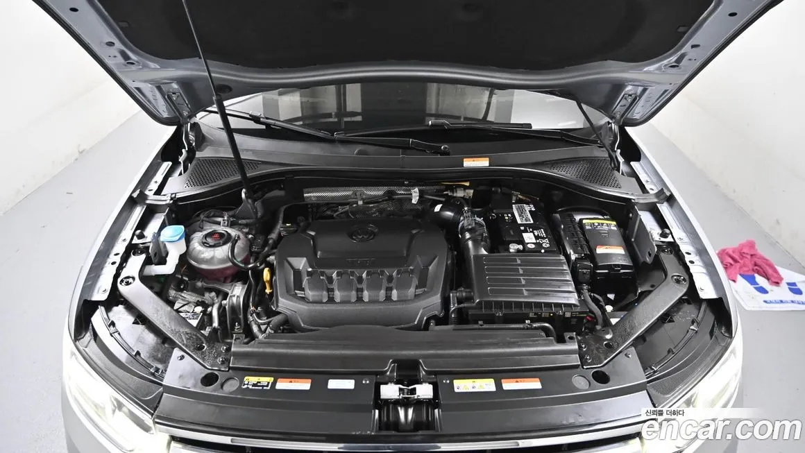 Volkswagen Tiguan — фото 6