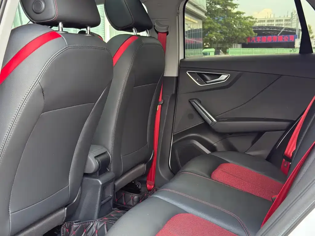 Audi Q2L 2021 из CN, фото 9