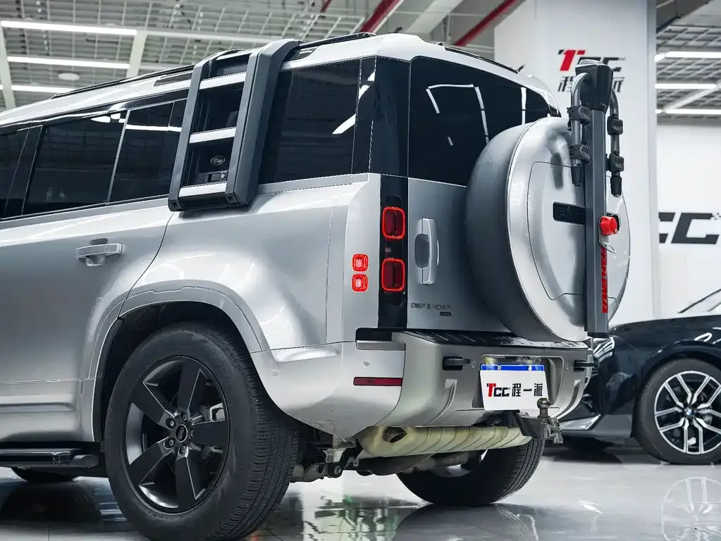 Land Rover Defender 2023 из CN, фото 6