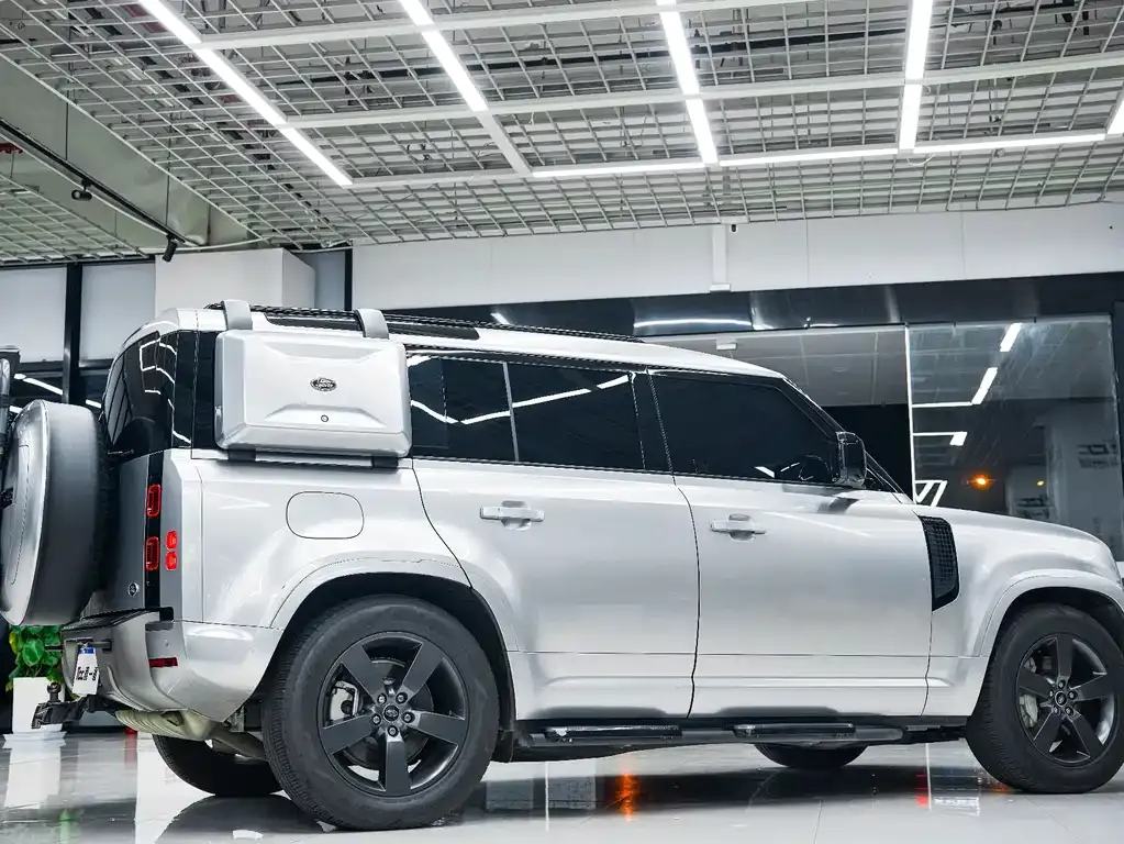 Land Rover Defender 2023 из CN, фото 7