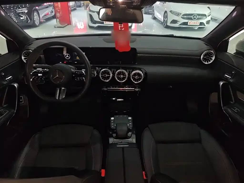 Mercedes-Benz A-Class 2024 из CN, фото 10