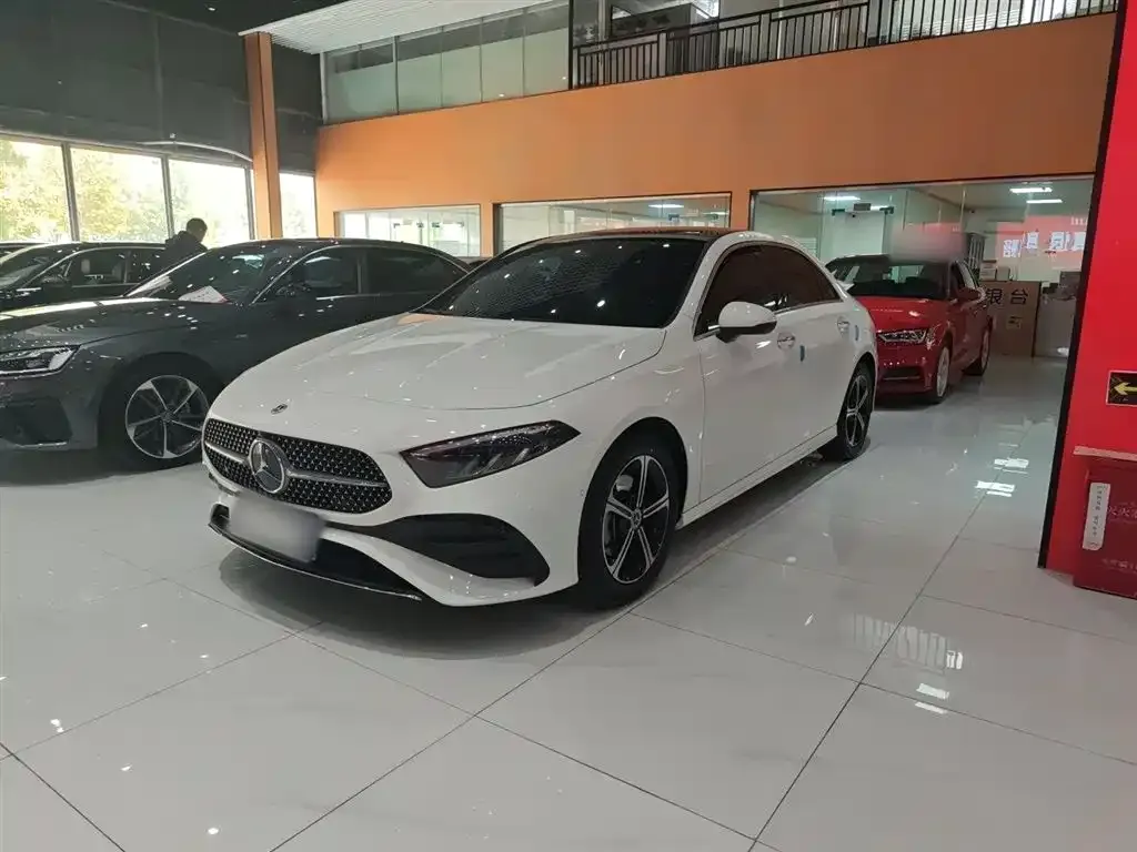 Mercedes-Benz A-Class 2024 из CN, фото 2
