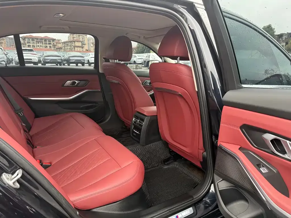 BMW 3 Series 2023 из CN, фото 7