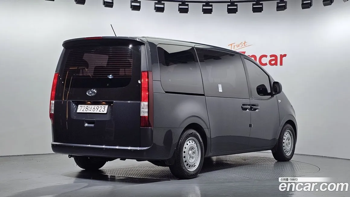 Hyundai Staria 2022 из KR, фото 2