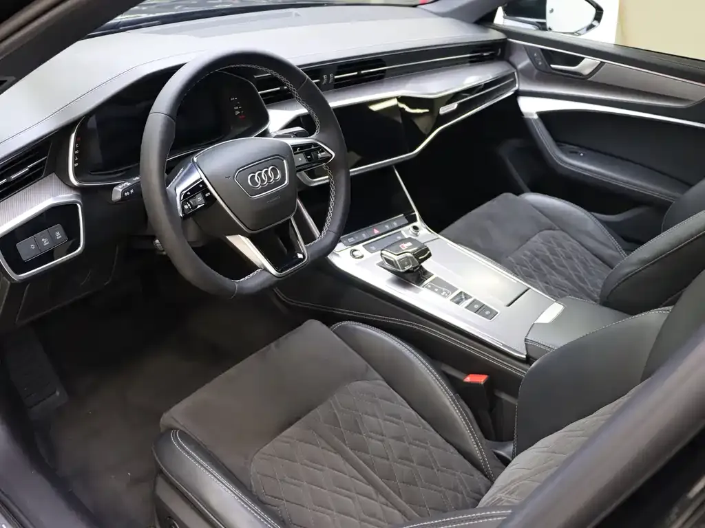 Audi A6L 2022 из CN, фото 6