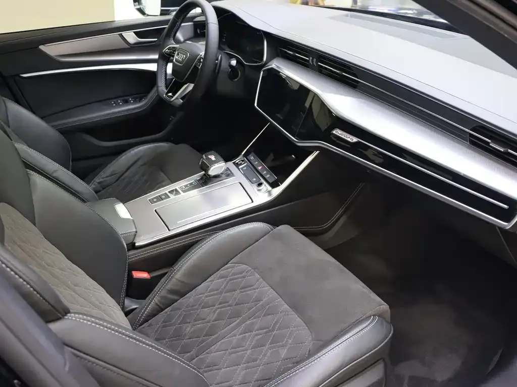 Audi A6L 2022 из CN, фото 7