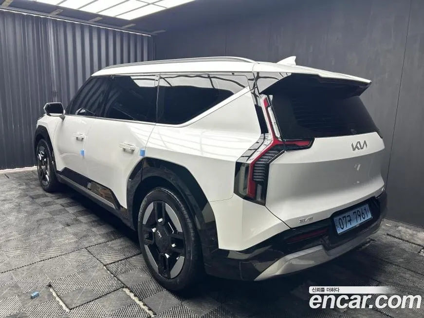 Kia EV9 — фото 4