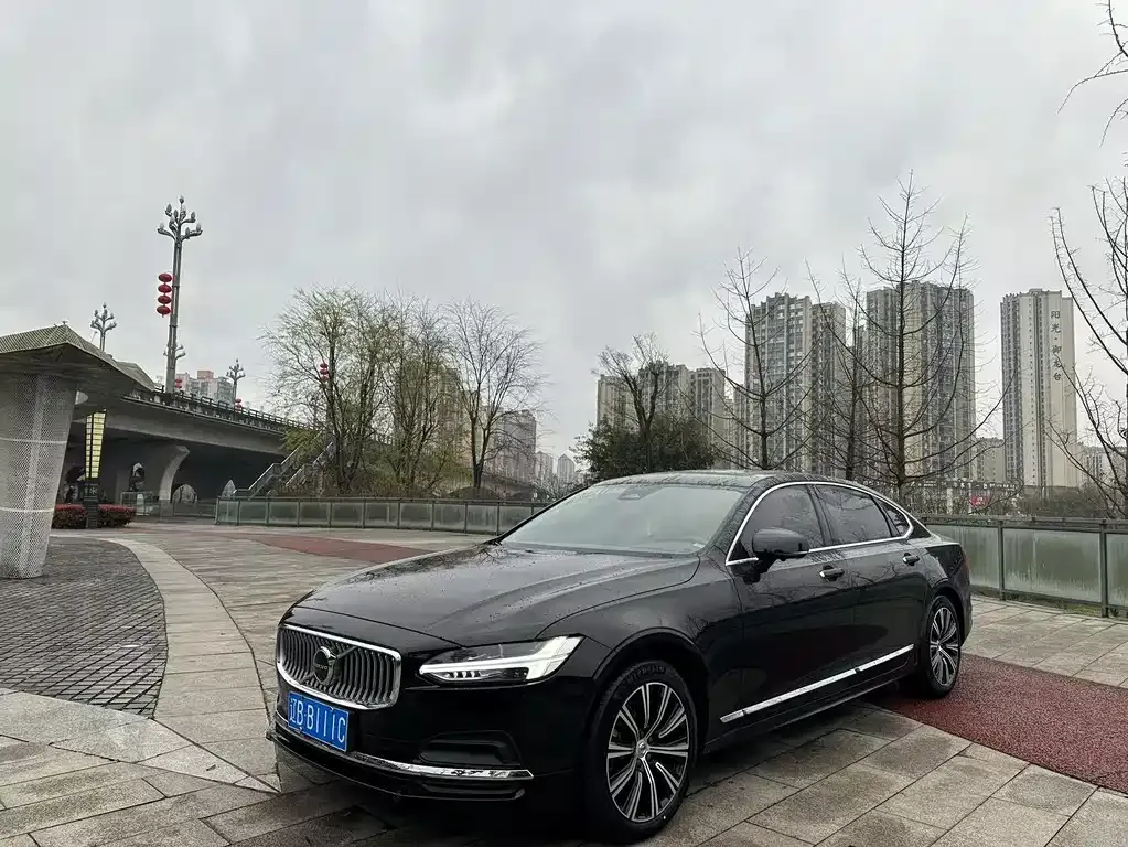 Volvo S90 2022 из CN, фото 1