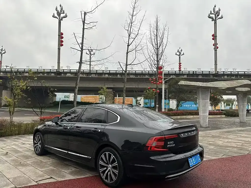Volvo S90 2022 из CN, фото 7
