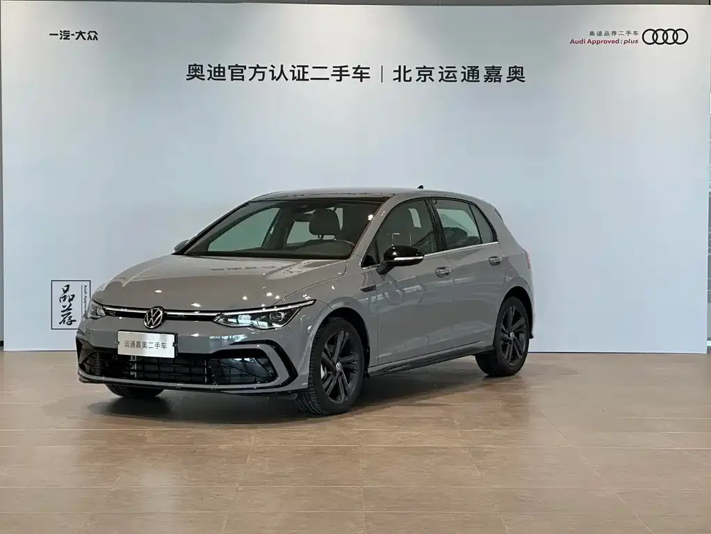 Volkswagen Golf 2024 из CN, фото 1
