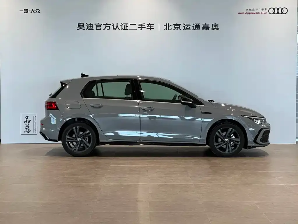 Volkswagen Golf 2024 из CN, фото 3
