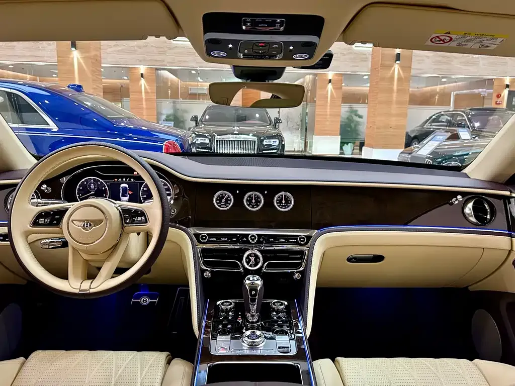 Bentley Flying Spur 2023 из CN, фото 9