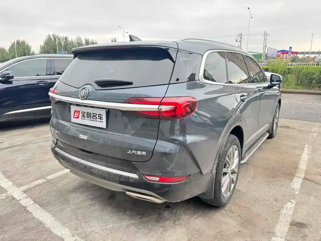 Buick Enclave 2021 из CN, фото 2