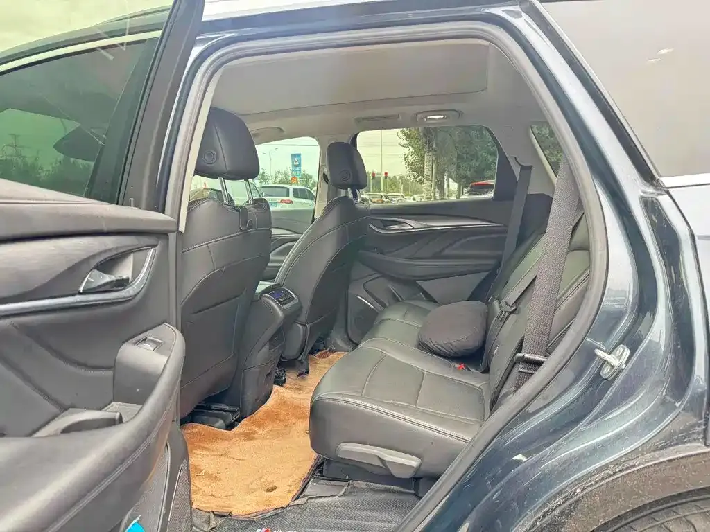 Buick Enclave 2021 из CN, фото 5