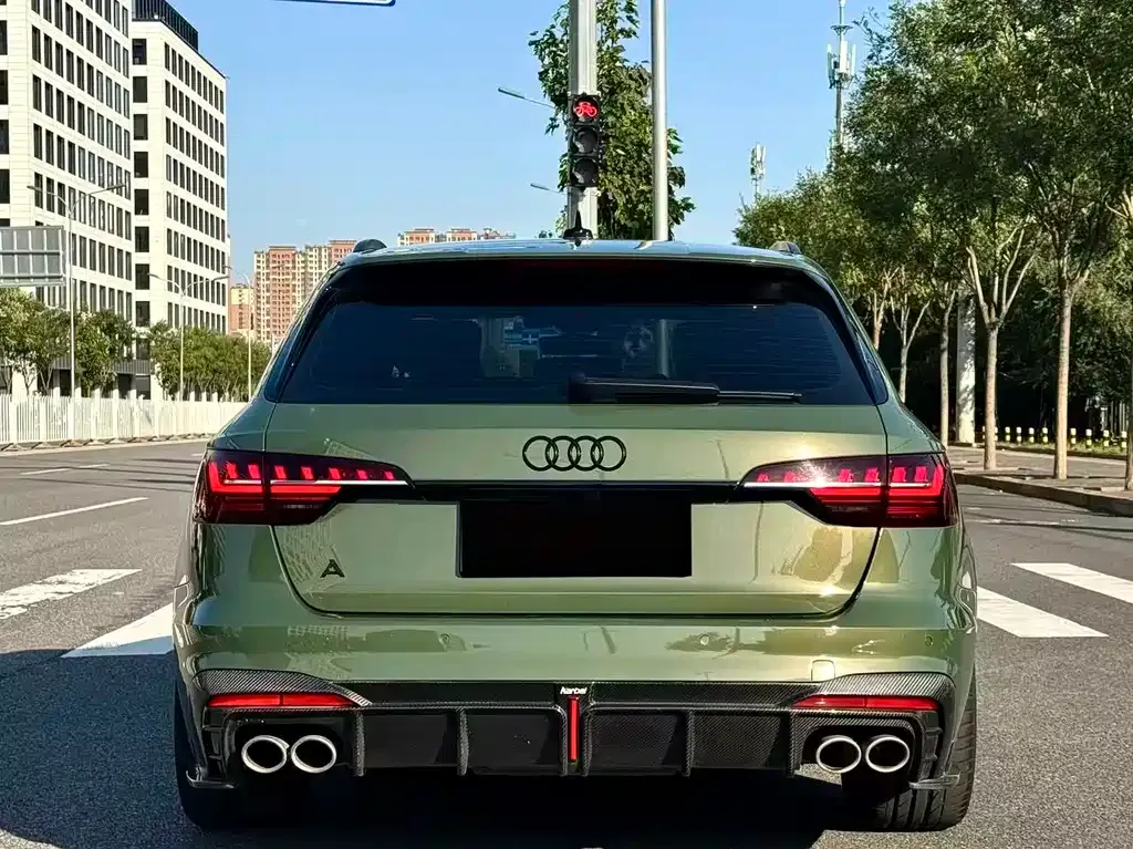 Audi S4 2023 из CN, фото 5
