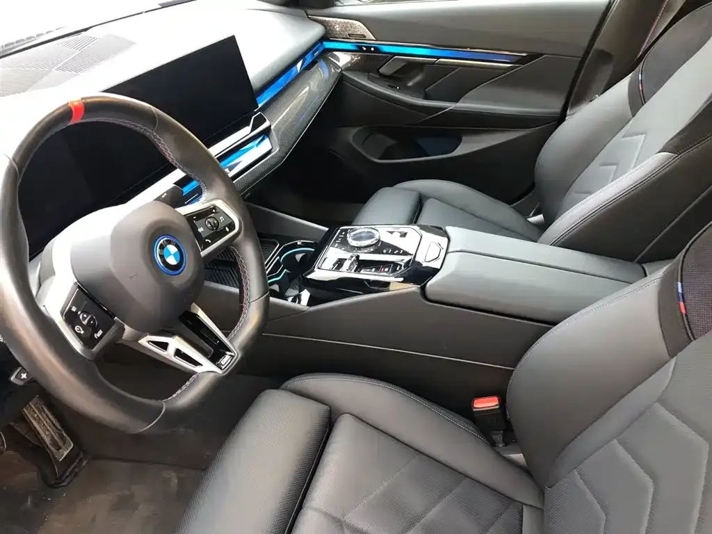 BMW i5 M60 2024 из CN, фото 8