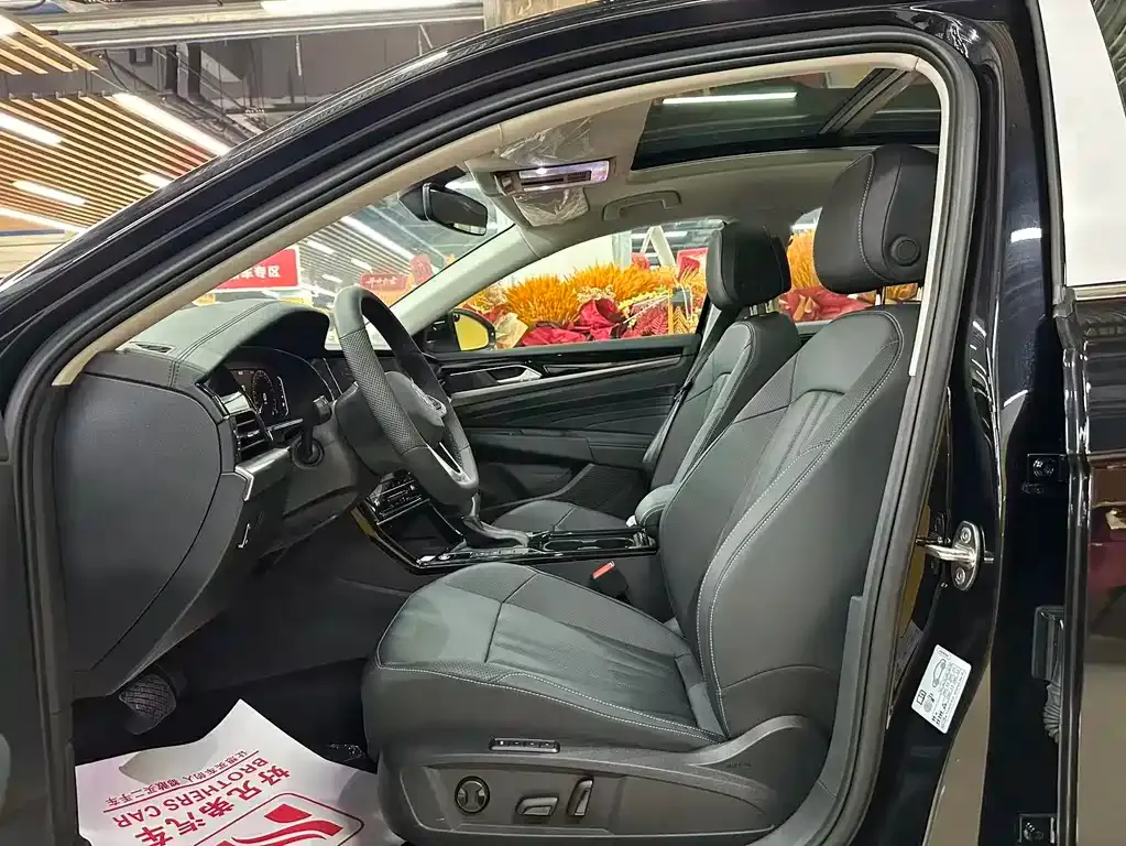 Volkswagen Passat 2025 из CN, фото 5