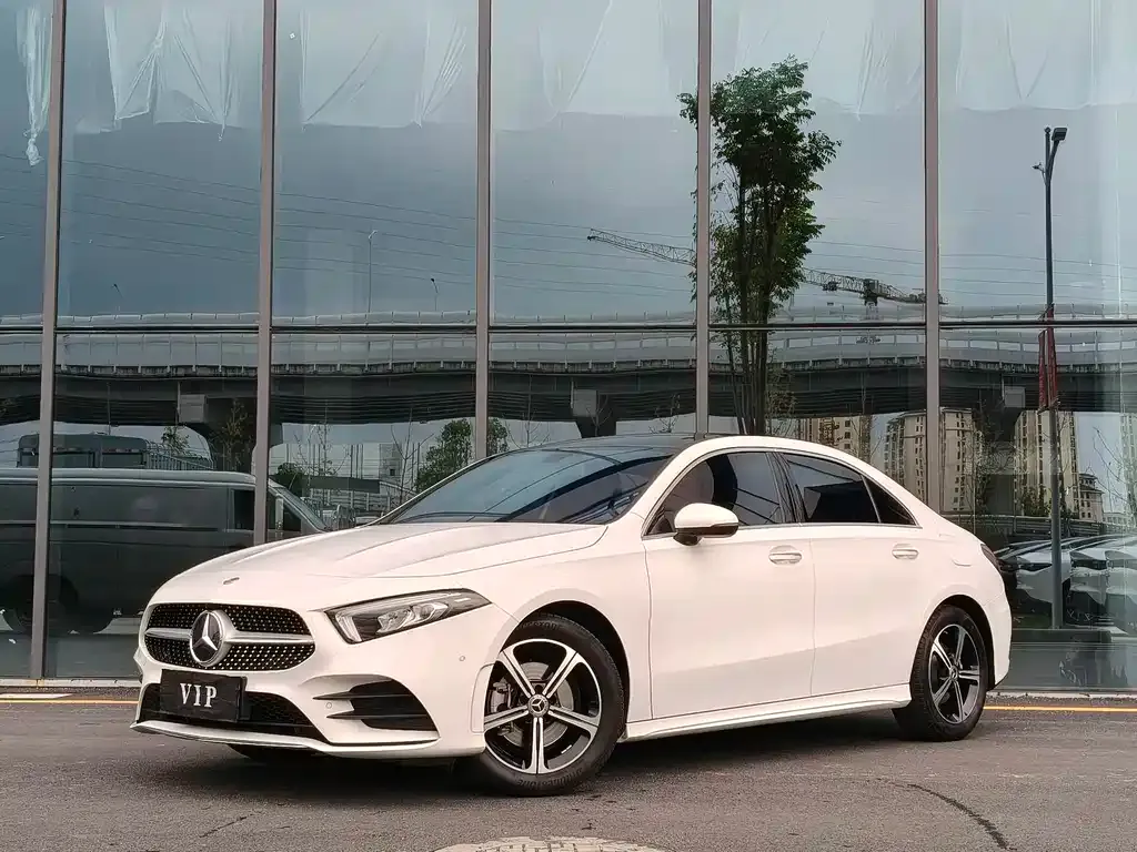 Mercedes-Benz A-Class 2023 из CN, фото 1